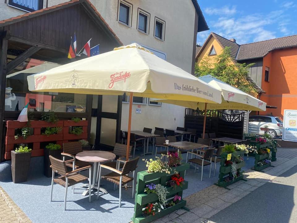 Bauer'S Pension-Restaurant-Catering Grosshabersdorf Exterior photo